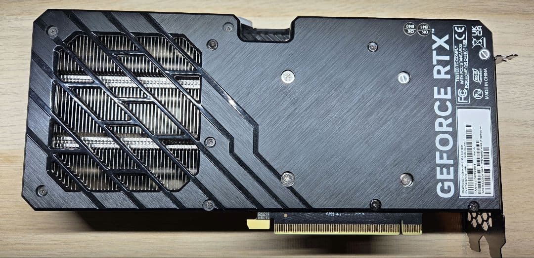 グラフィックボード・グラボ・ビデオカード Gainward GeForce RTX 4070 GHOST 12GB