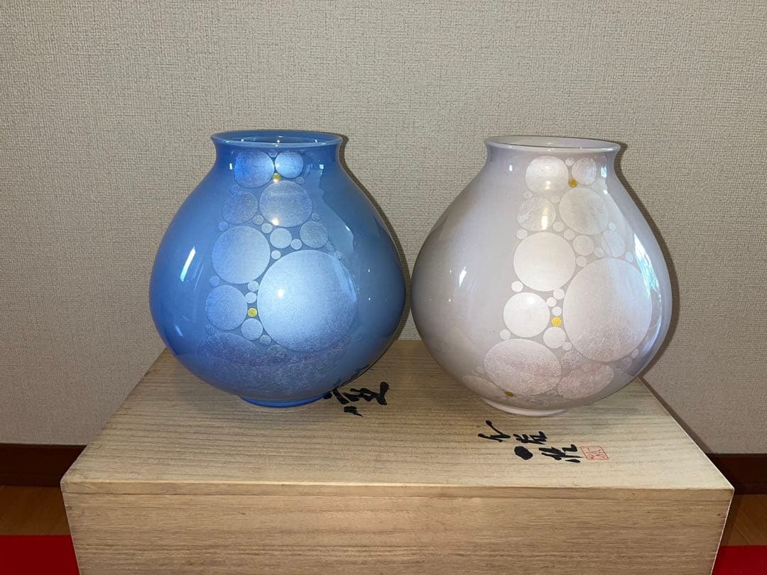 中田一於 淡青釉・淡桜釉 釉裏銀彩 壺 一対 N38 日本工芸会正会員 九谷焼