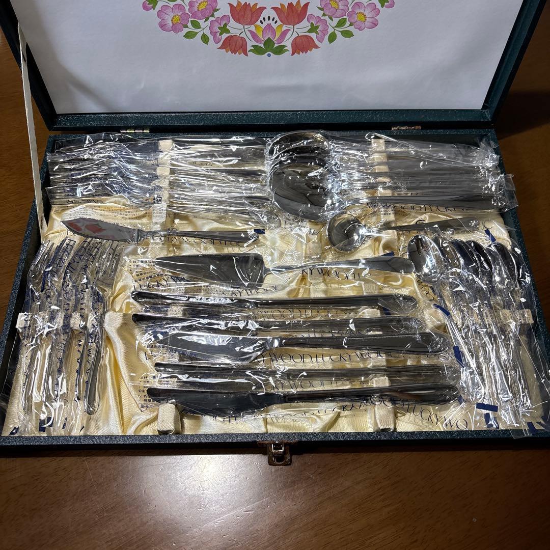 LUCKY WOOD ディナーセット　新品