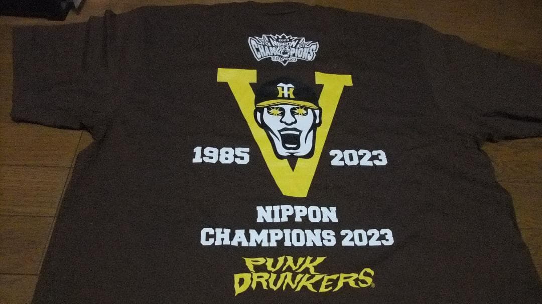 パンクドランカーズ XXL 阪神タイガース 優勝記念 未使用 Tシャツ 茶