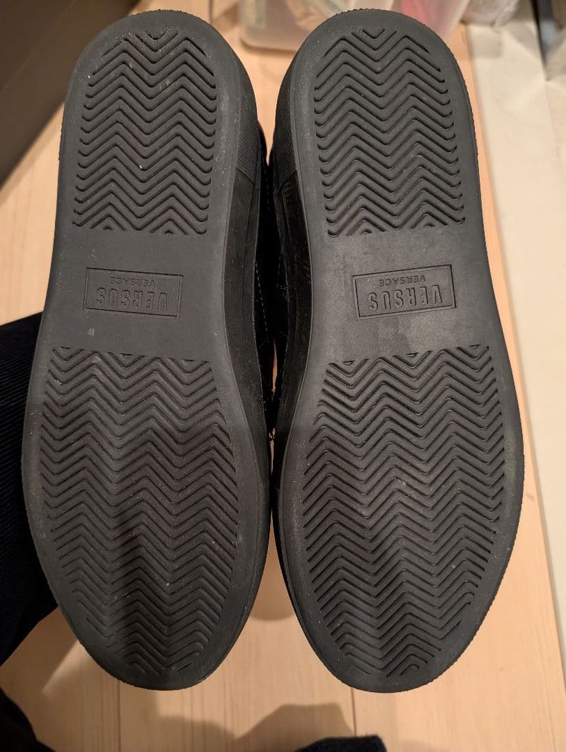 【美品】VERSUS ヴェルサーチ スタッズ付きスリッポン ローファー