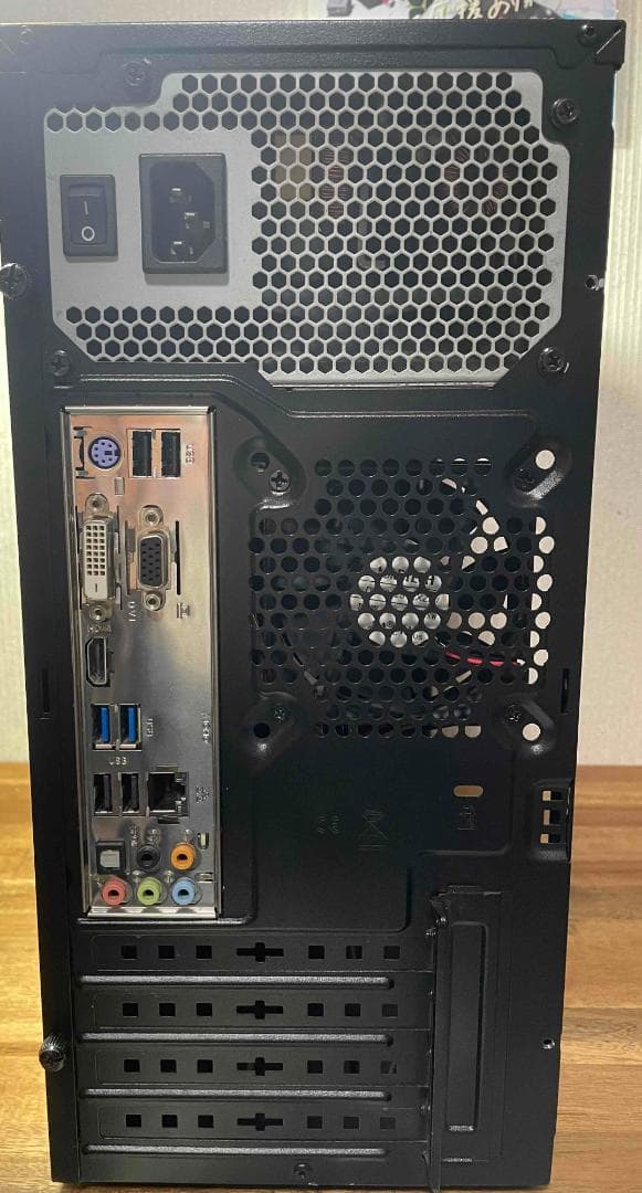 Win11 自作PC i5-4570 メモリ16GBSSD256GBHDD1TB