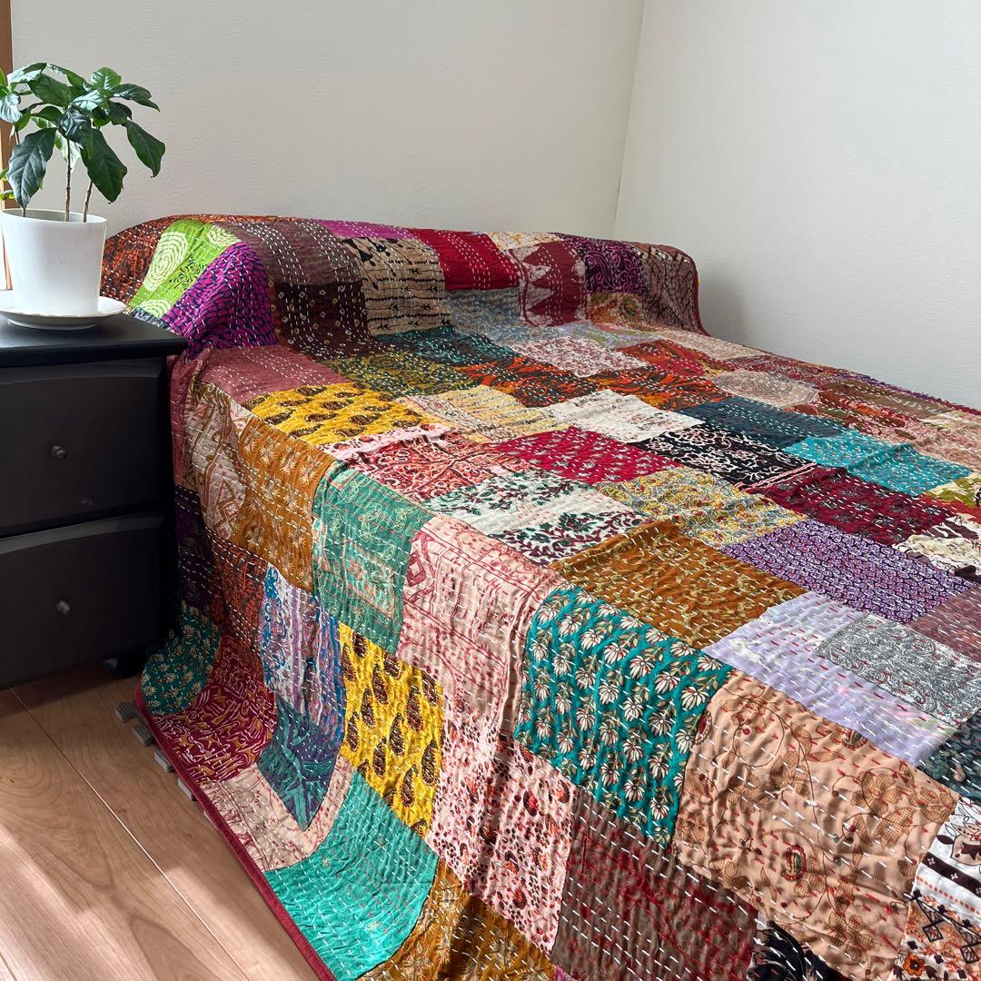 インド　ヴィンテージ　ラリーキルト　カンタキルト　マルチカバー  ベットカバー