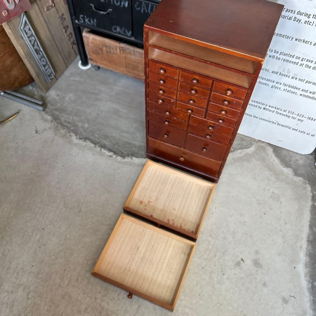 昭和レトロ 木製 薬箱 ミニチェスト 箪笥 引き出し収納 22杯10段 蚤の市