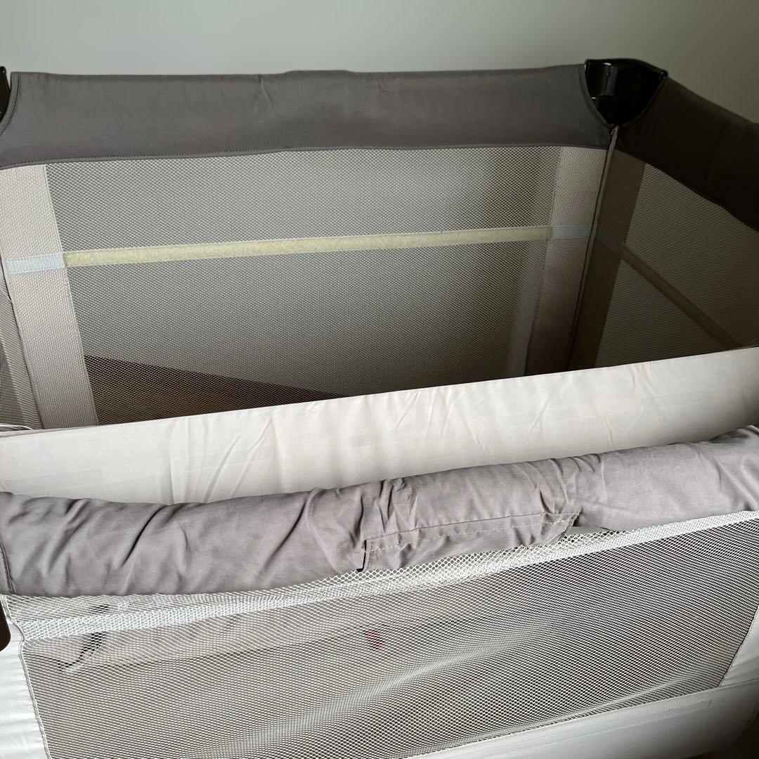 ✨✨ココネルエアー　通気性メッシュベビーベッド アップリカ　美品