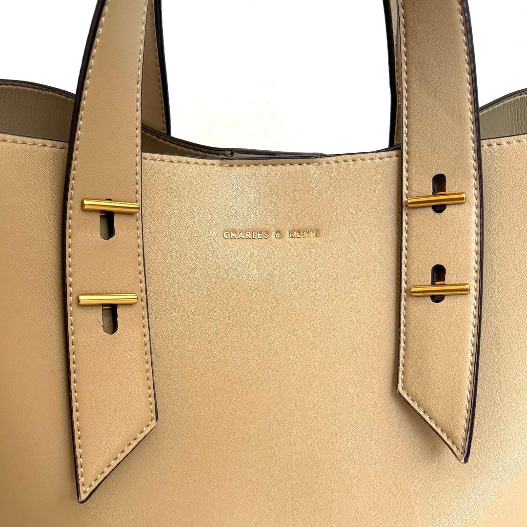 【CHARLES&KEITH】ダブルハンドル スラウチーバッグ ショルダーバッグ