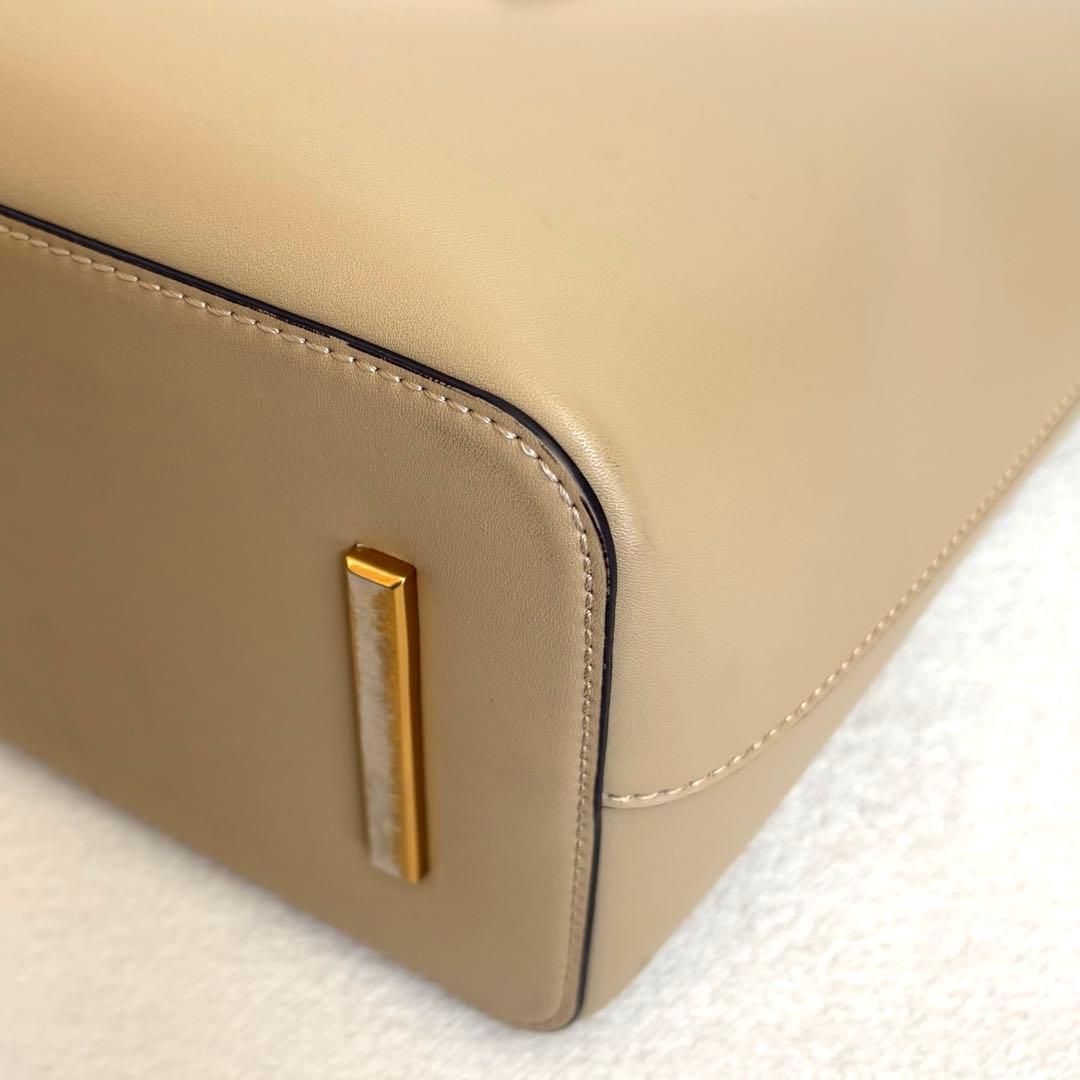 【CHARLES&KEITH】ダブルハンドル スラウチーバッグ ショルダーバッグ