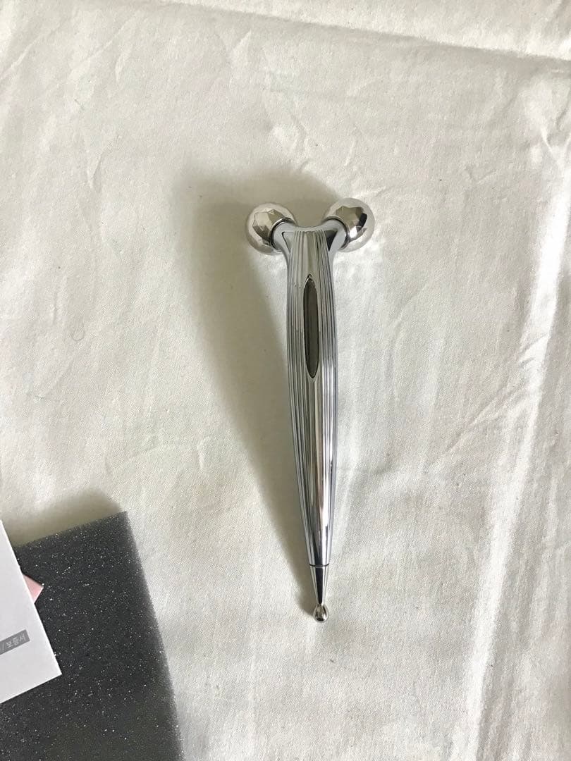 リファ　エスカラットレイ　フェイスローラー