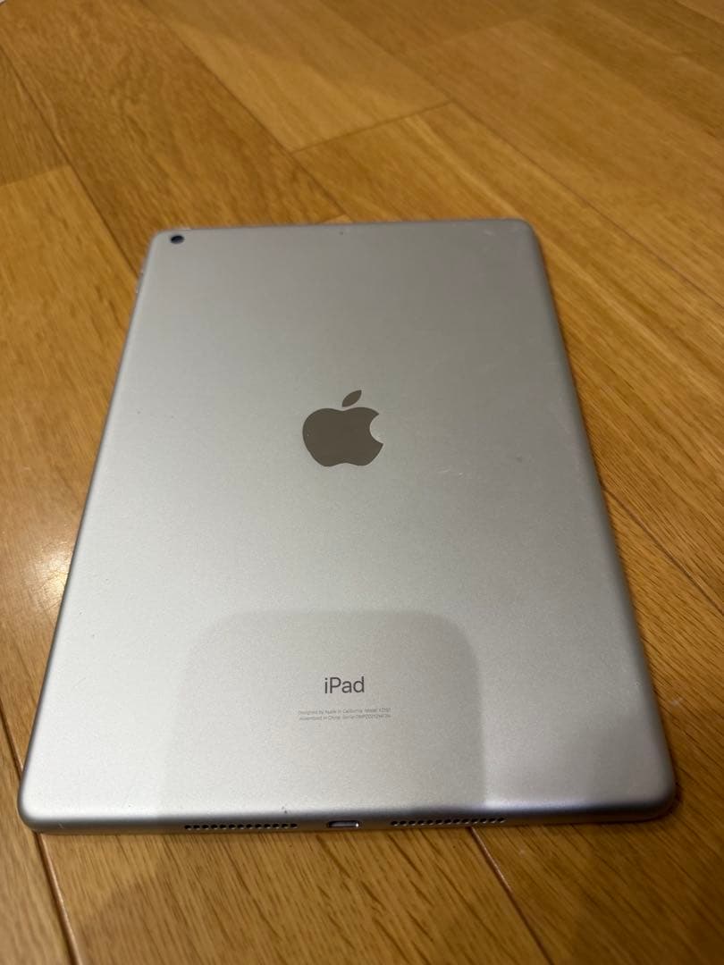 Apple iPad シルバー 本体のみ