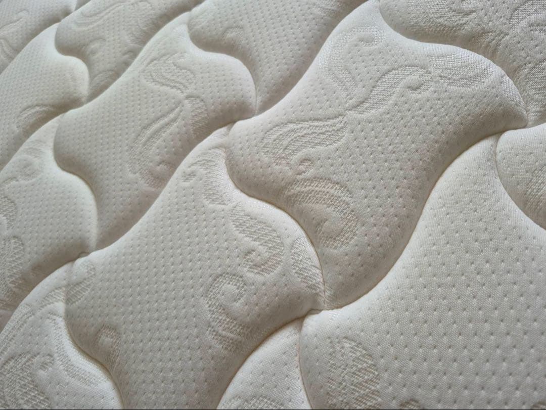 【最終値下げ¥25,000】美品シーリーマットレス