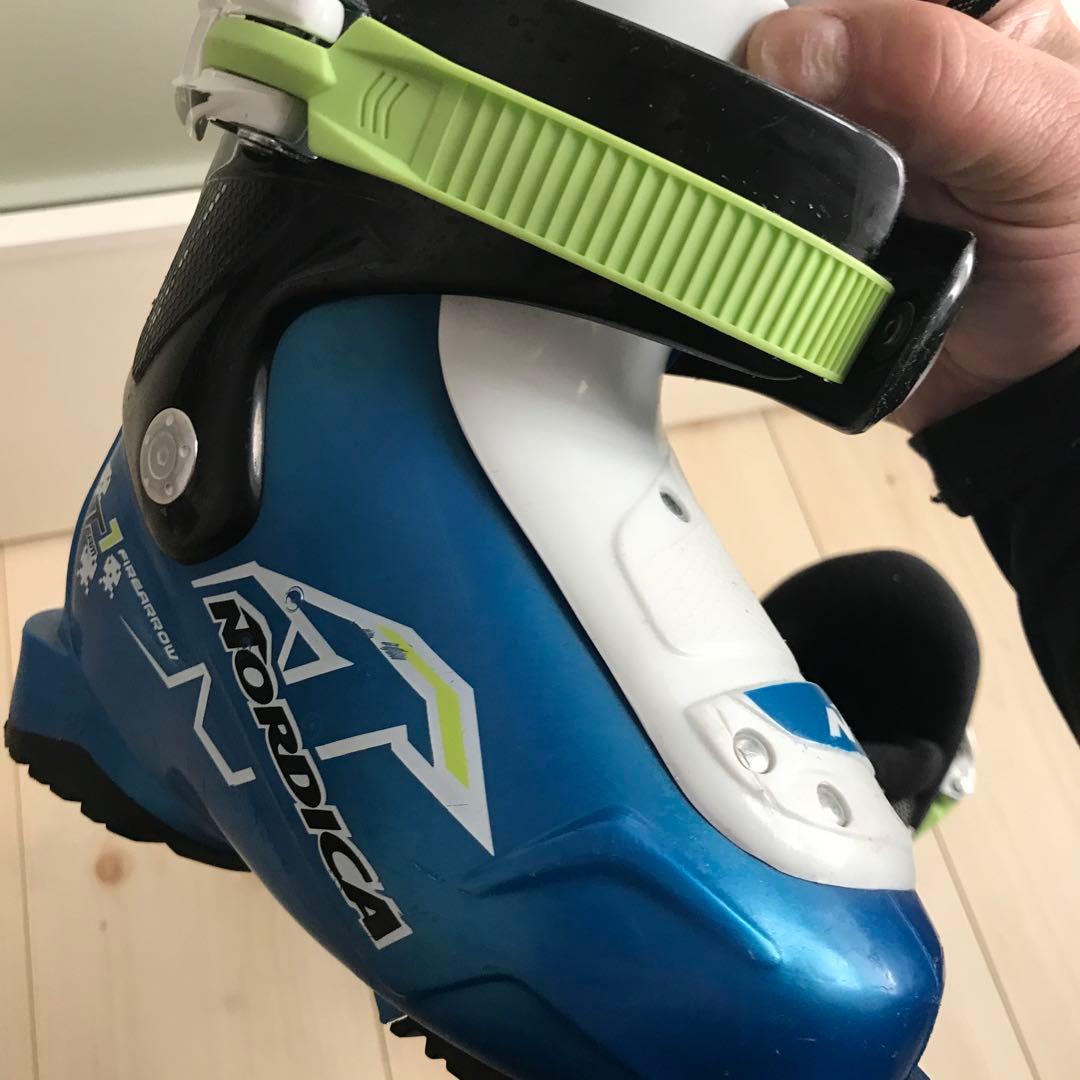 ノルディカ子供用スキーブーツ数回使用