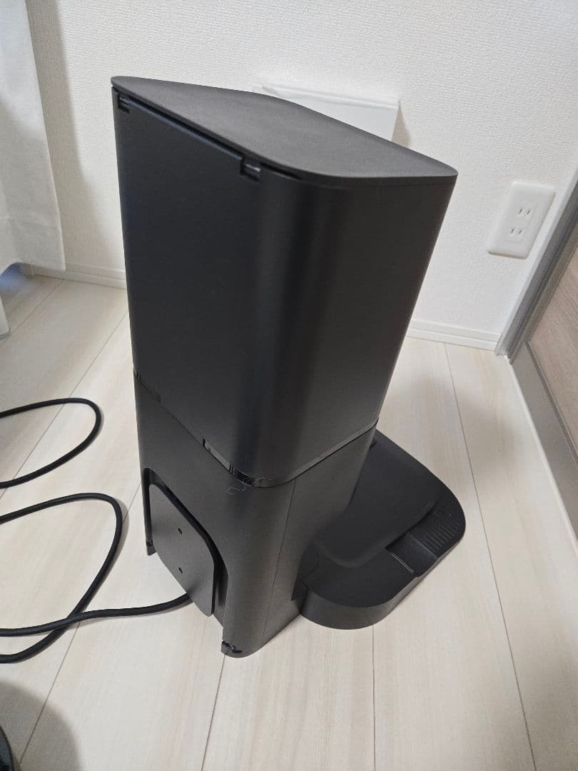 ルンバ　i7+　傷あり