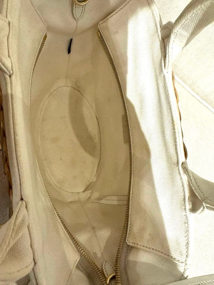 プラダ　カゴバッグ