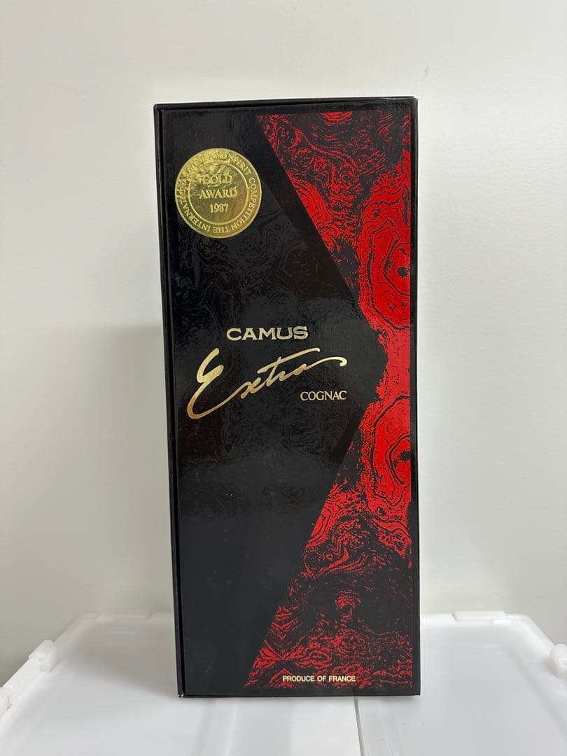 ま*き様 CAMUS Extra コニャック 琥珀色