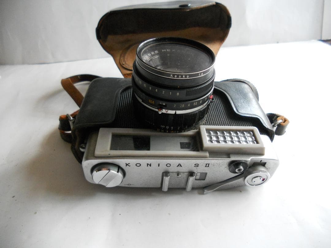 コニカ KONICA SⅡフィルム カメラ 名機 です。