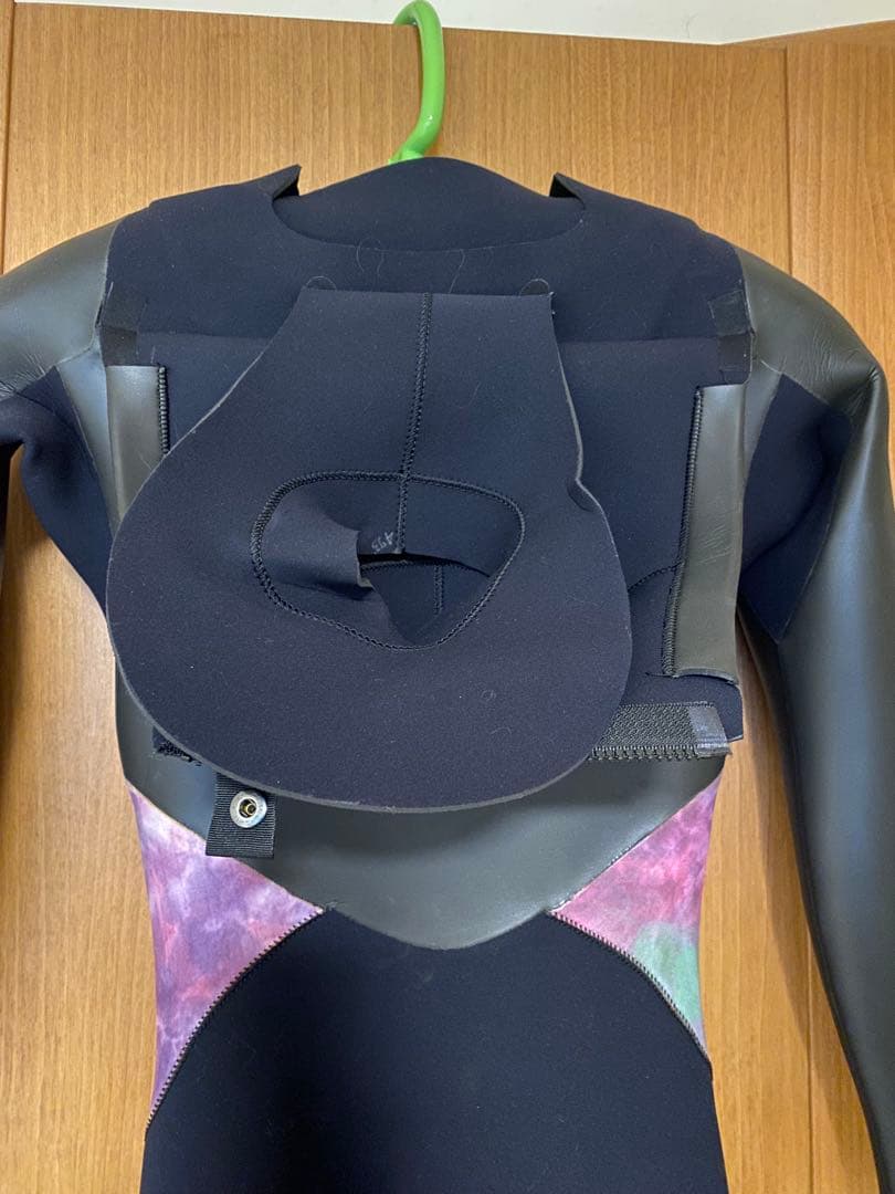 レディースウェットスーツ