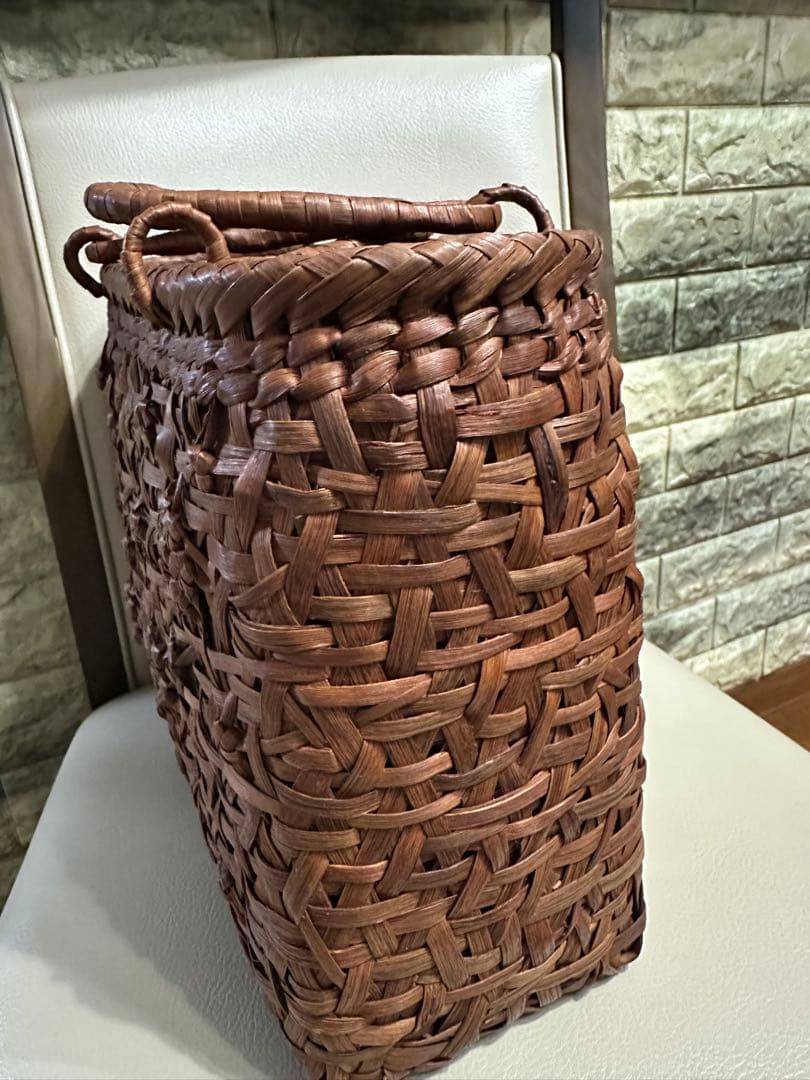 山葡萄　山葡萄かごバッグ　手作り　山葡萄籠バッグ　乱れ編み、花編み　内布あり