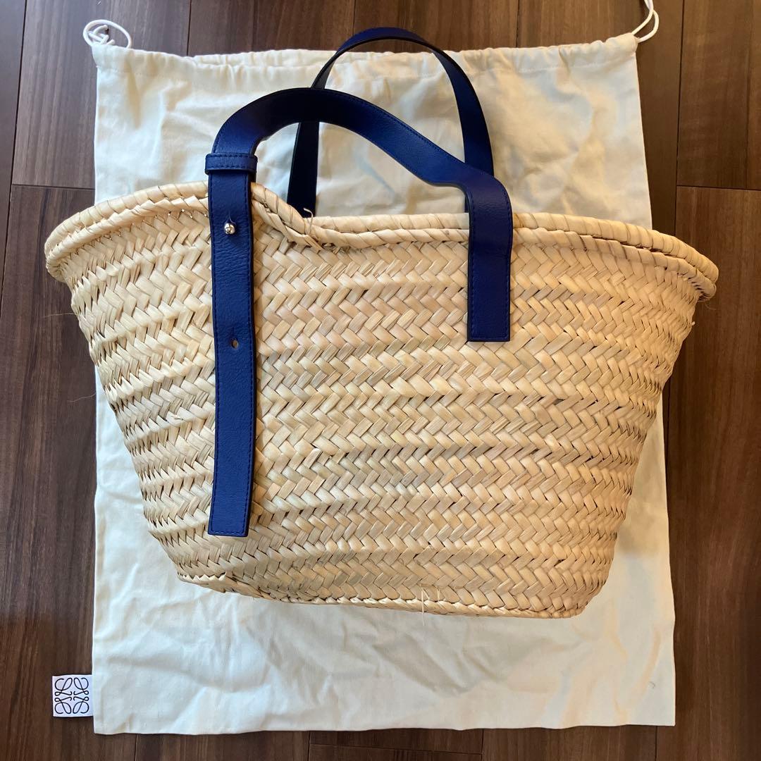 月末値下げいたします！ LOEWE かごバックMと保存袋