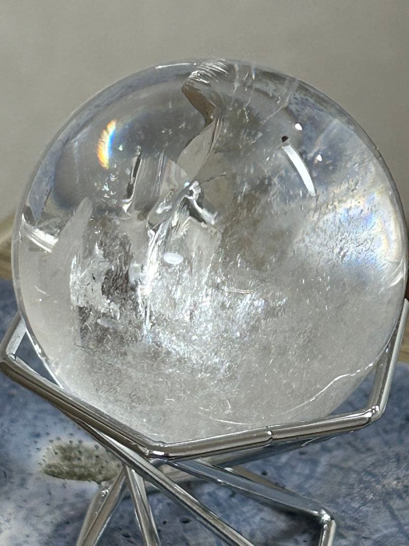 水晶インクォーツ　スフィア　 虹　天然石　置物