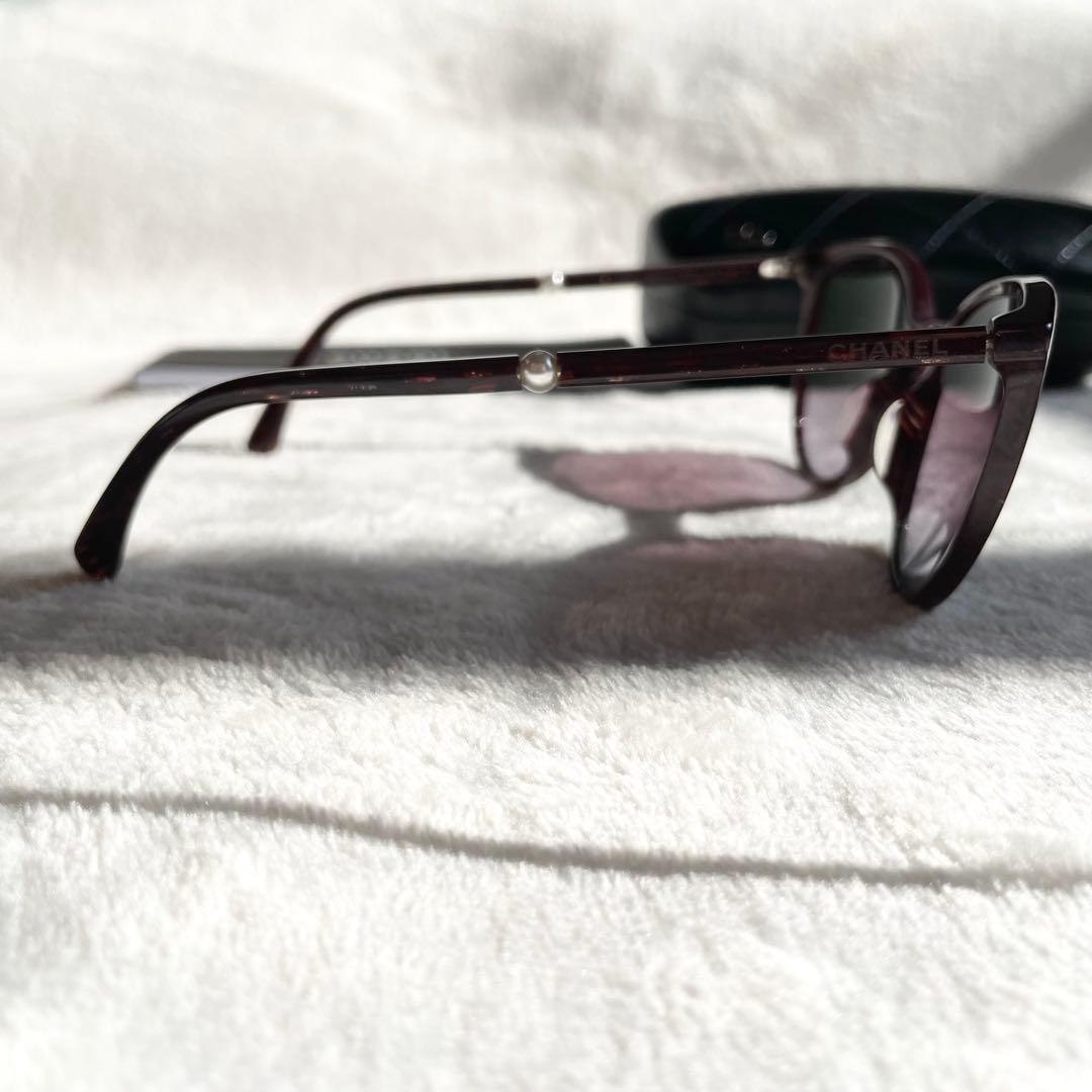 付属品多数 CHANEL サングラス フェイクパール ラメ パープル系 ロゴ