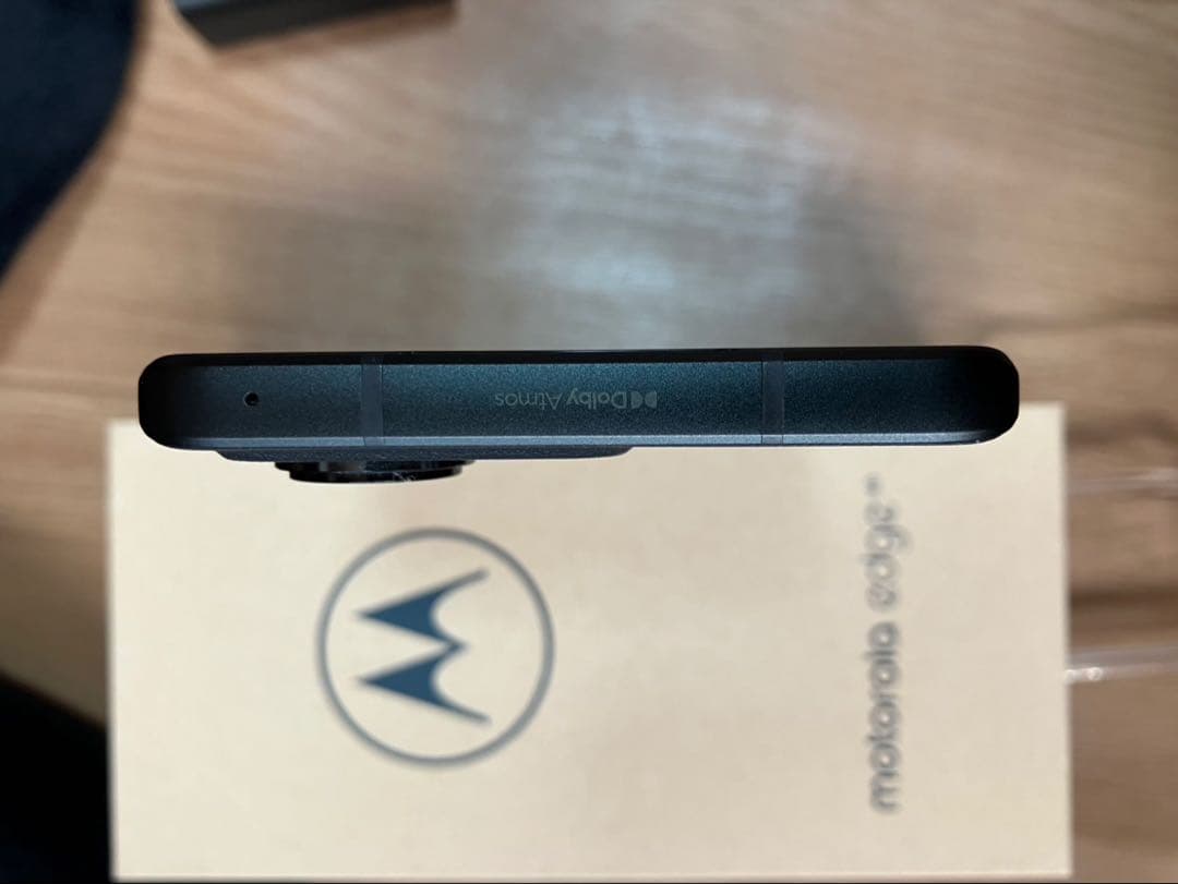 スマートフォン本体 motorola edge40