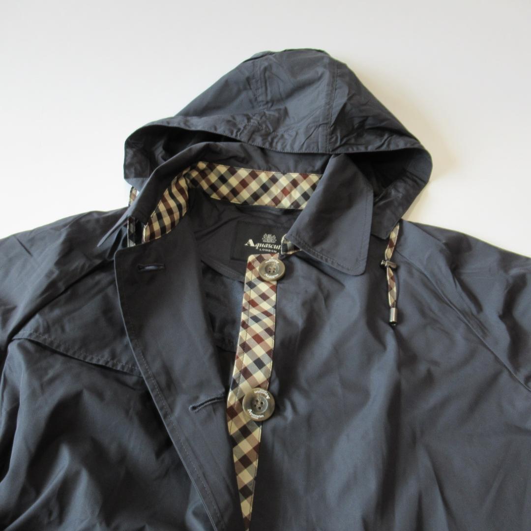 アクアスキュータム未使用ネイビー トレンチデザイン レインコート L 2/2