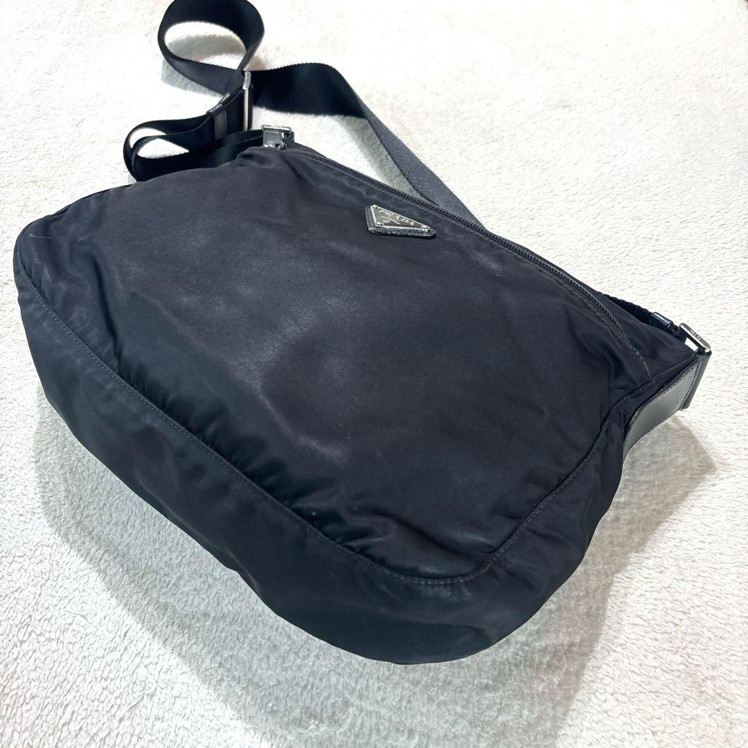 PRADA ショルダーバッグ　黒　ナイロン　1BC421 ギャランティカード付