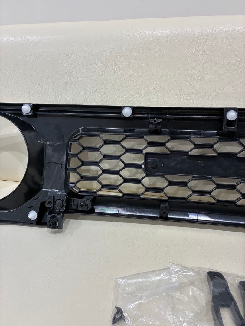 ジムニー　フロントグリル　グレー