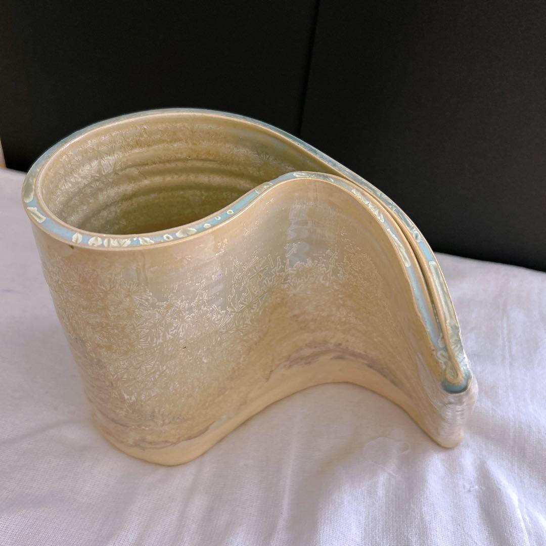 結晶釉薬のモダンな陶器花瓶　　オブジェ