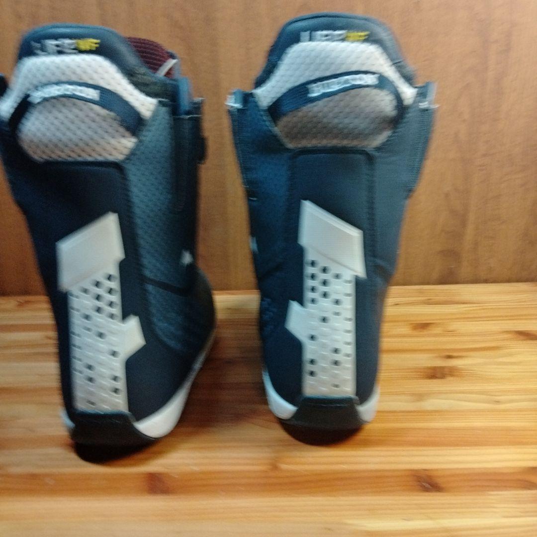 美品　BURTON　バートン 　スノーボードブーツ　26032