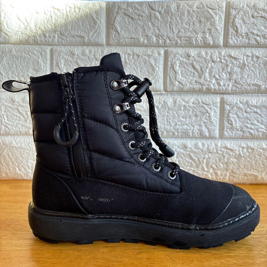 maru maruです。Columbia converse 2足セット