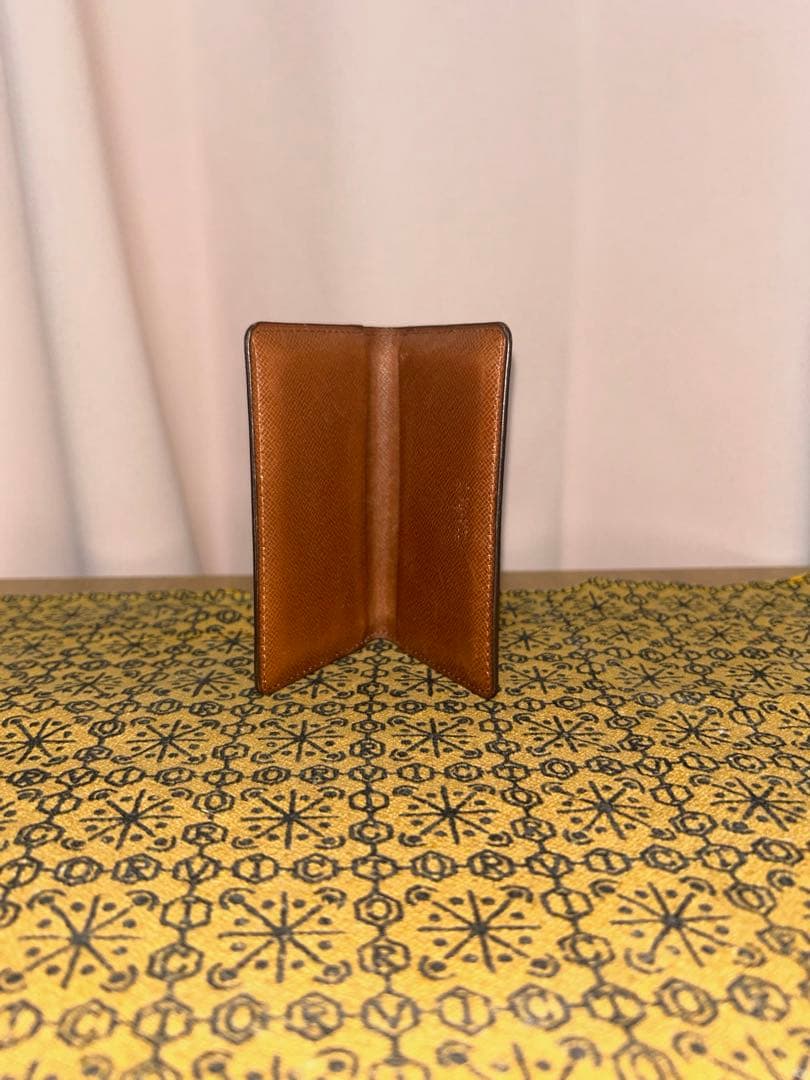 ヴィトン　名刺入れ　ポルトカルトヴィジット
