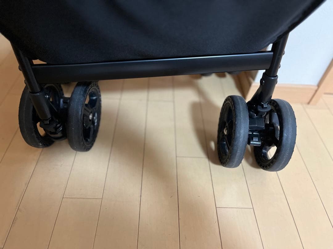 コムペット　ミリクランα グレー ペットカート 折りたたみ式 メッシュ窓付き