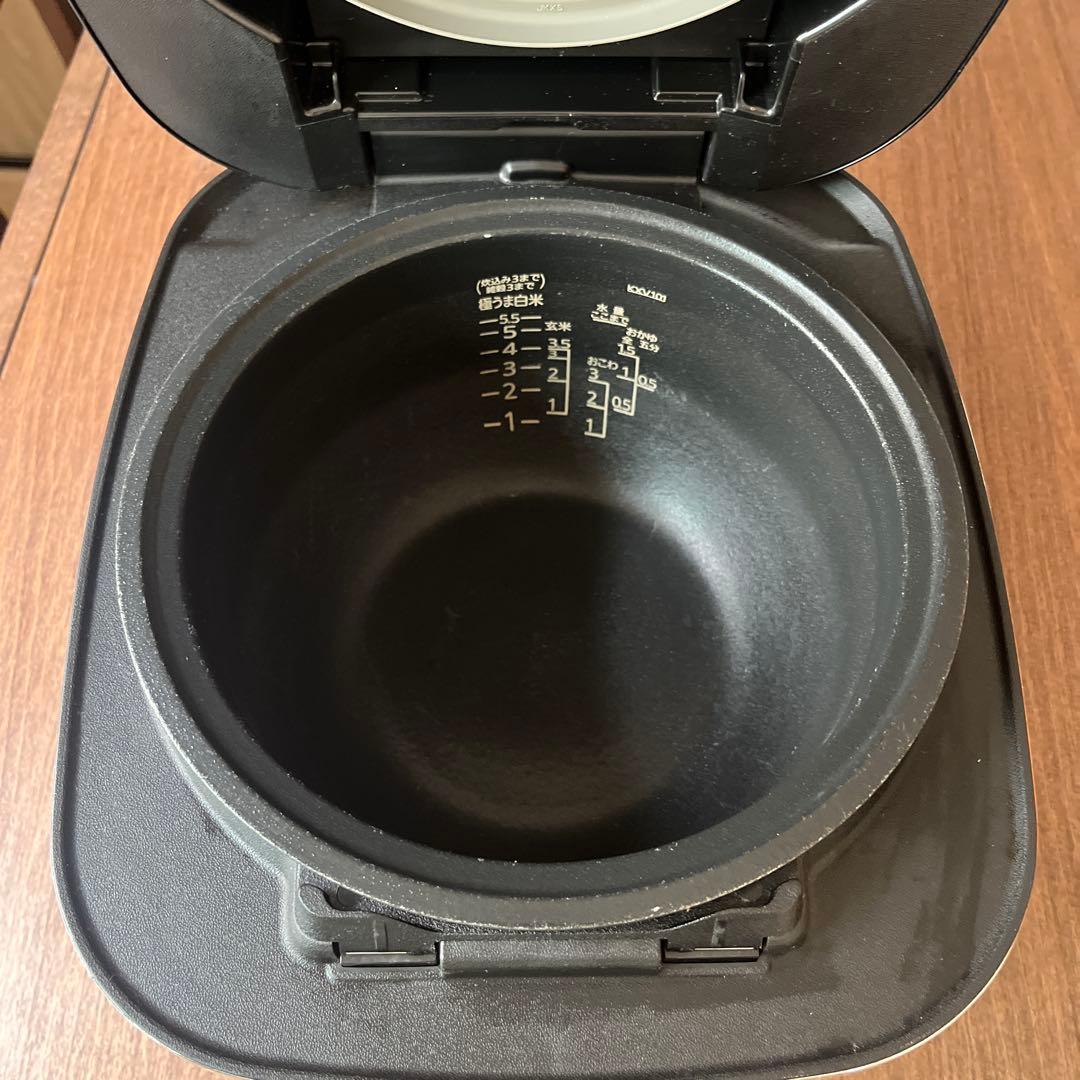 タイガー　土鍋圧力IH炊飯ジャー 5.5合炊きJKXーV102型