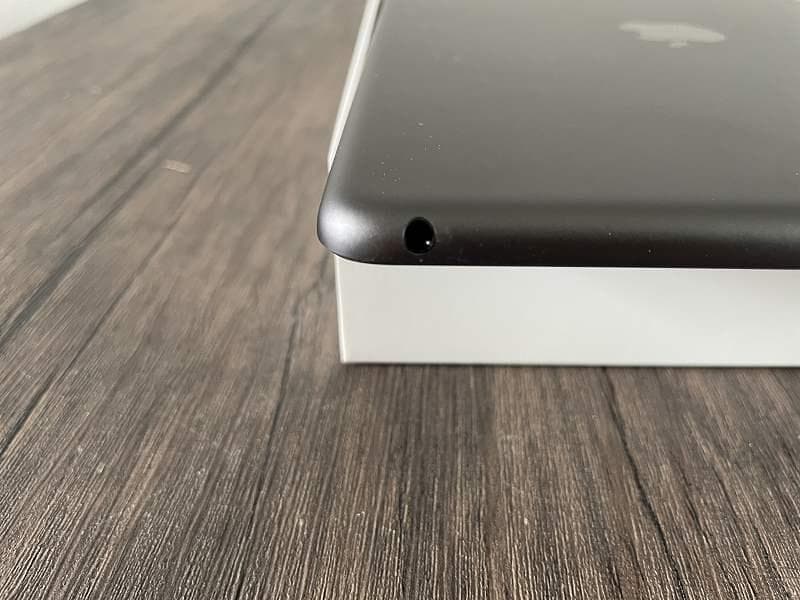 ⑥【美品】iPad Apple 第9世代　Wi-Fiモデル　64GB