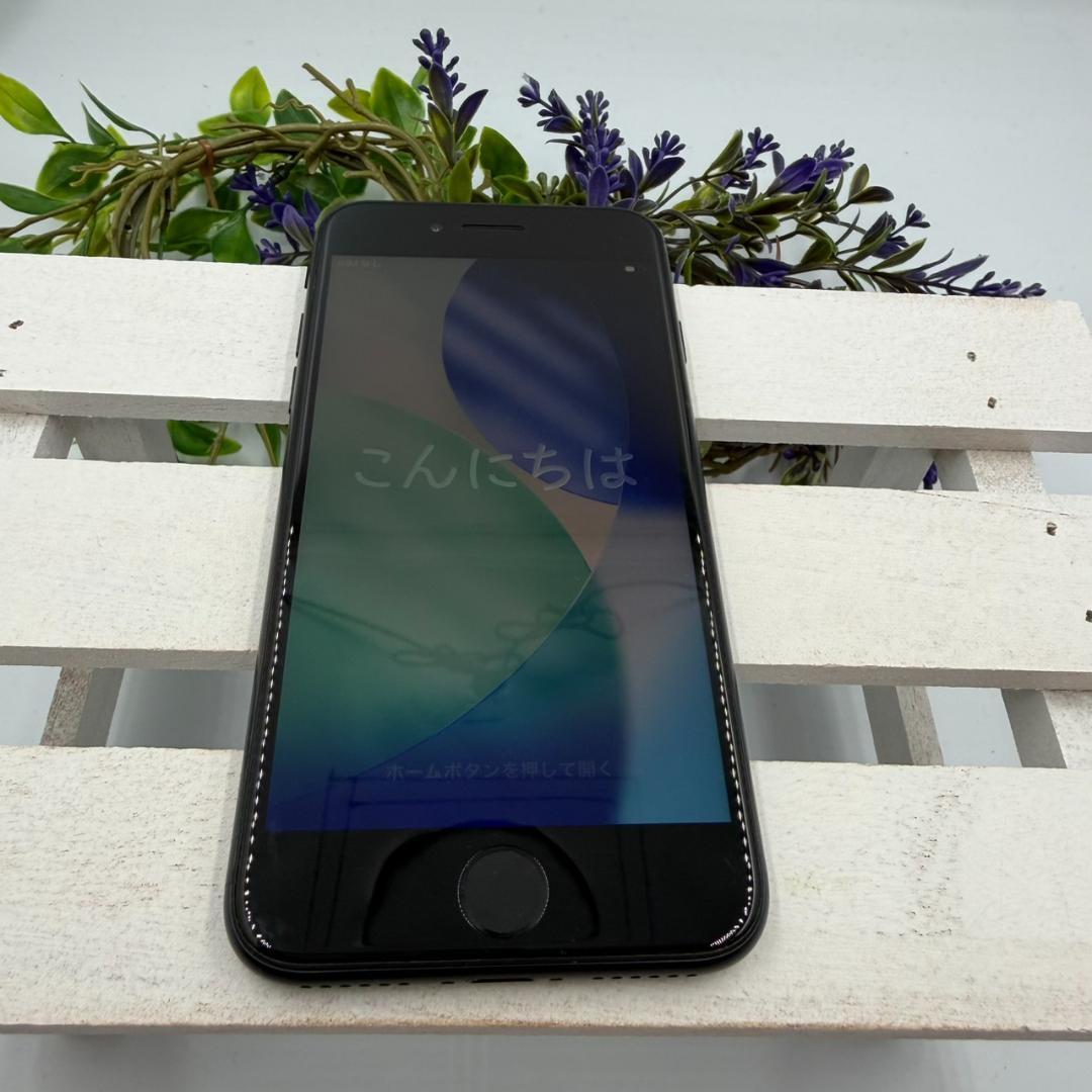 【美品】iPhone SE第3世代 64GB ミッドナイト 1