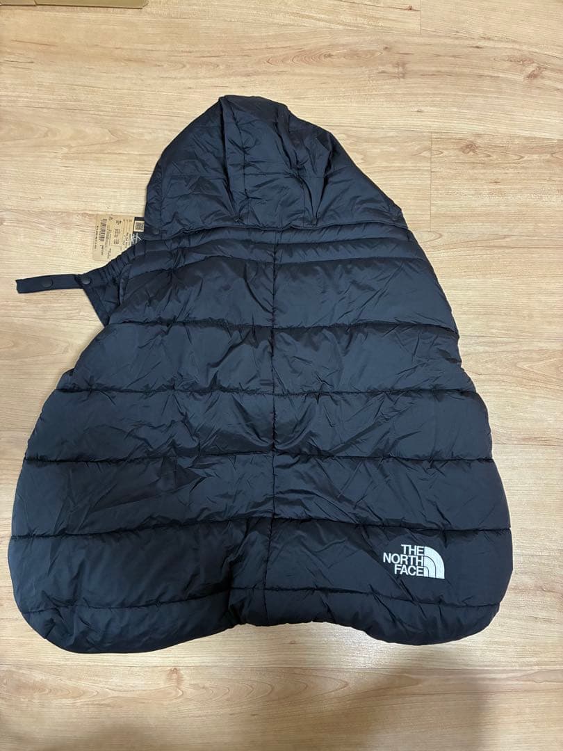 ピーッピピピさん専用　抱っこ紐ケープ　ノースフェイス