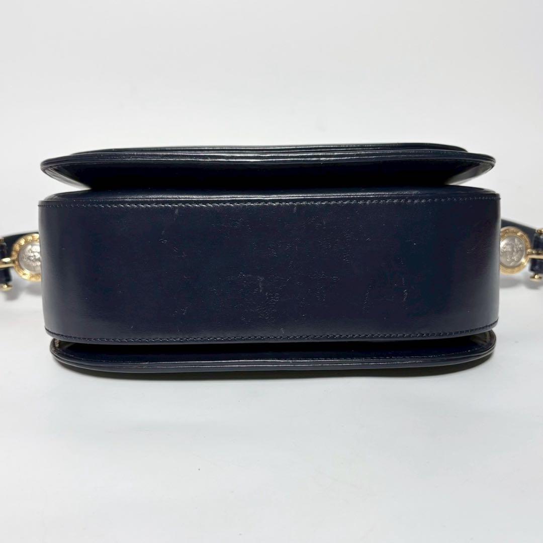 ジャンニヴェルサーチ　ネイビー　メデューサ　ショルダーバッグ　レザー.