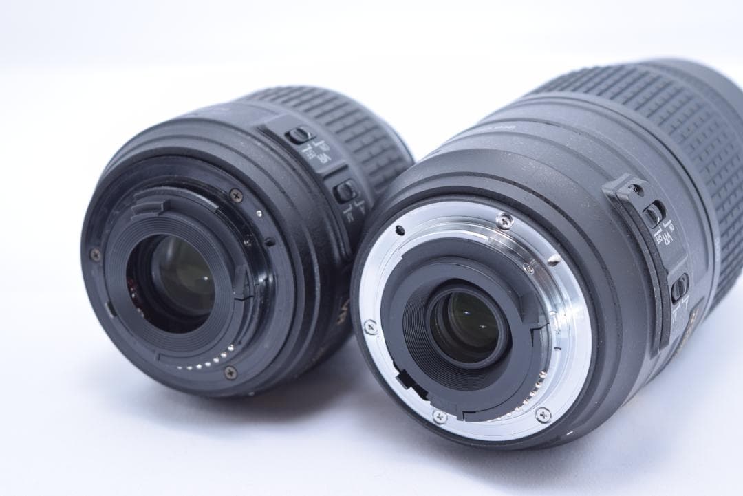 ❷Nikon D5500 デジタル一眼レフカメラ　シャッター数10回