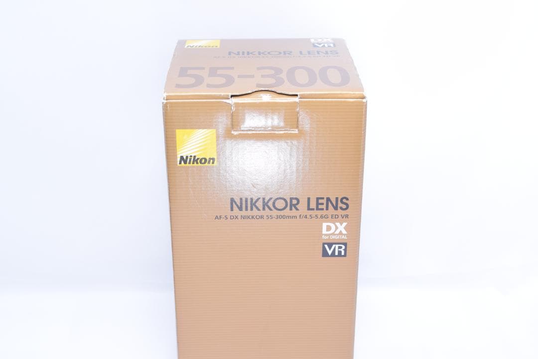 ❷Nikon D5500 デジタル一眼レフカメラ　シャッター数10回