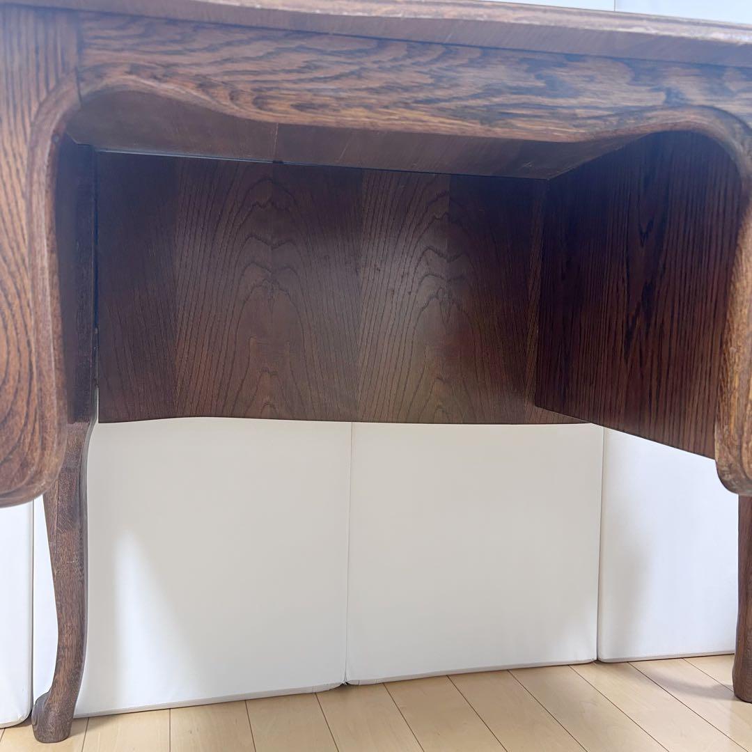 アンティーク　三越家具ブルージュ　ルーマニア製　オーク材デスク　英国　猫脚　虎柄