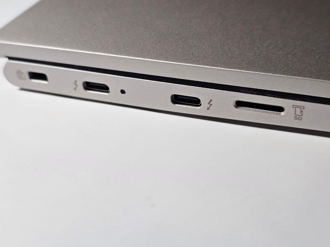 Windowsノート本体 NEC LAVIE NEXTREME Carbon PC-XC760DAG-J