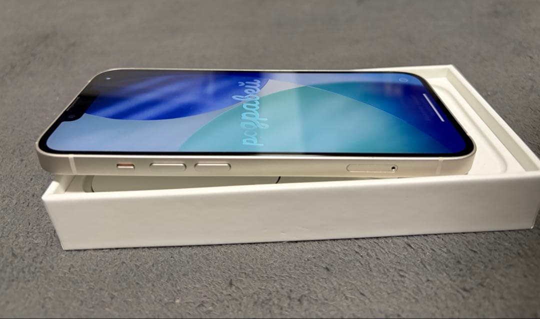 最終値下げ！美品⭐️Apple iPhone 13ホワイト本体SIMフリー