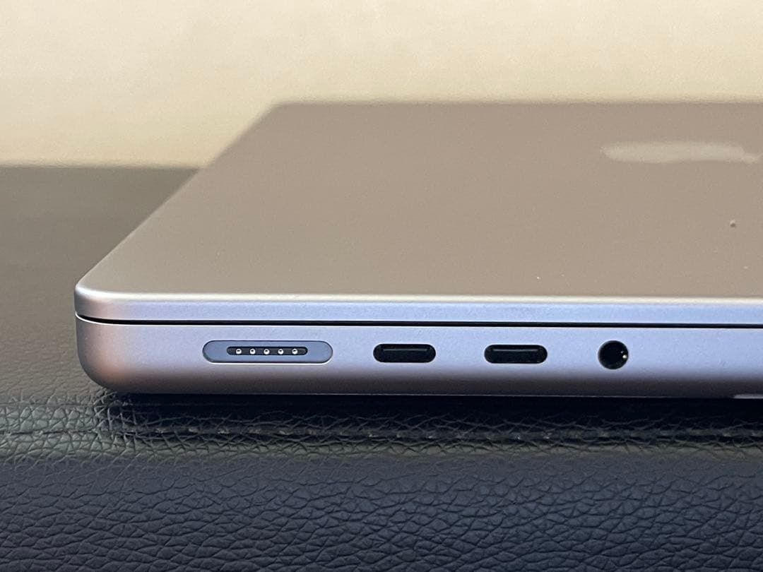 9tip様MacBook Pro 14インチ (2021) [整備済製品]