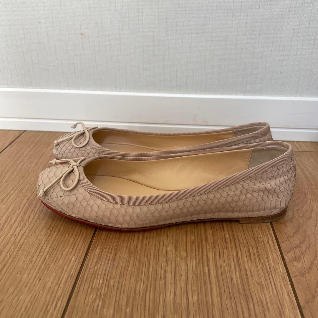 Christian Louboutin⭐︎ヘビ革フラットパンプス　バレエシューズ
