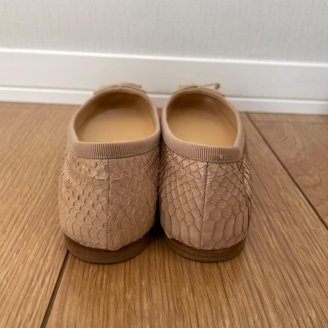Christian Louboutin⭐︎ヘビ革フラットパンプス　バレエシューズ