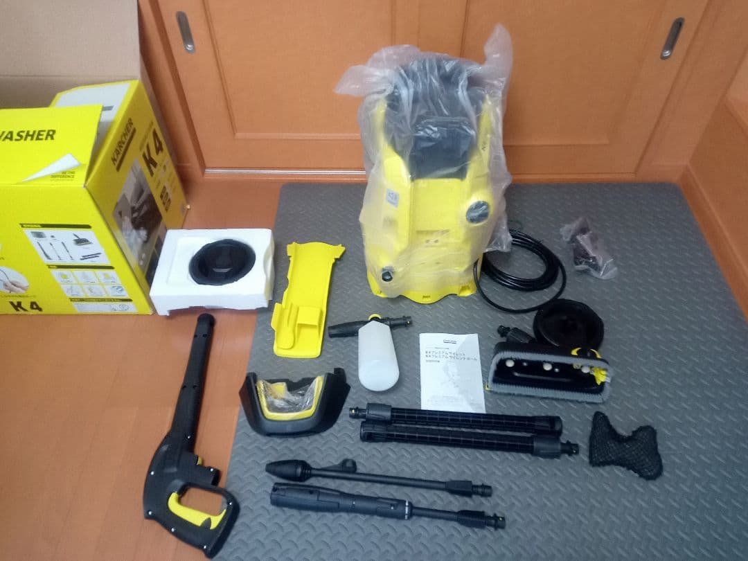 新品未使用高圧洗浄機K4プレミアムサイレント西日本60Hz　バブルフォーム付