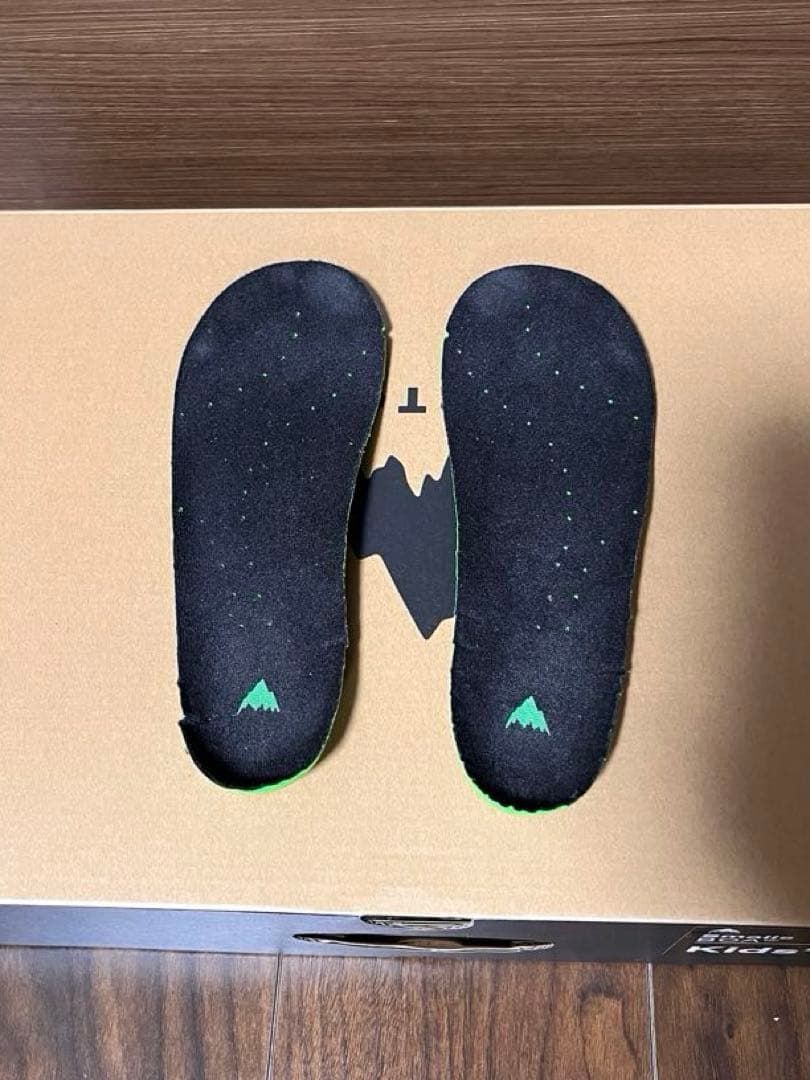 24-25 Burton バートン　キッズスノーボードブーツ 23cm