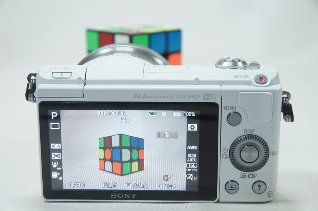 【極美品】 SONY α5100 ホワイト シャッター数3660回 【返品保証】