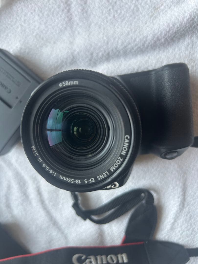 canon kiss x9 カメラ バッテリー　sdカード付き